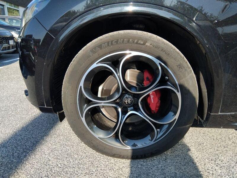 Alfa Romeo Stelvio 2023 2.2 t Veloce Q4 210cv auto