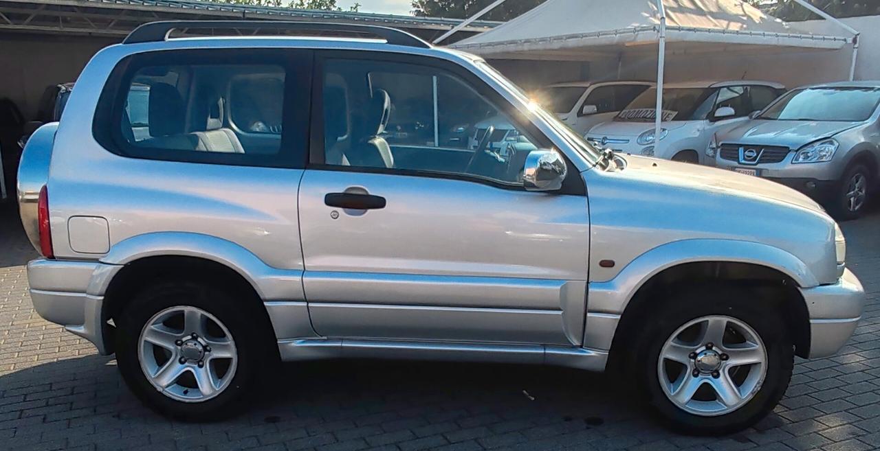Suzuki Grand Vitara 1.6i 16V cat 3 porte
