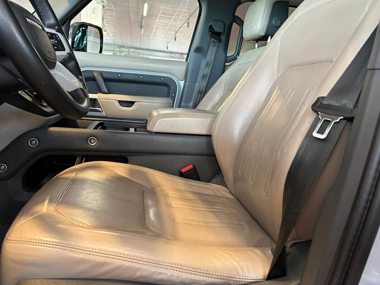 Land Rover Defender 110 HSE 3.0D I6 300 CV AWD Auto MHEV