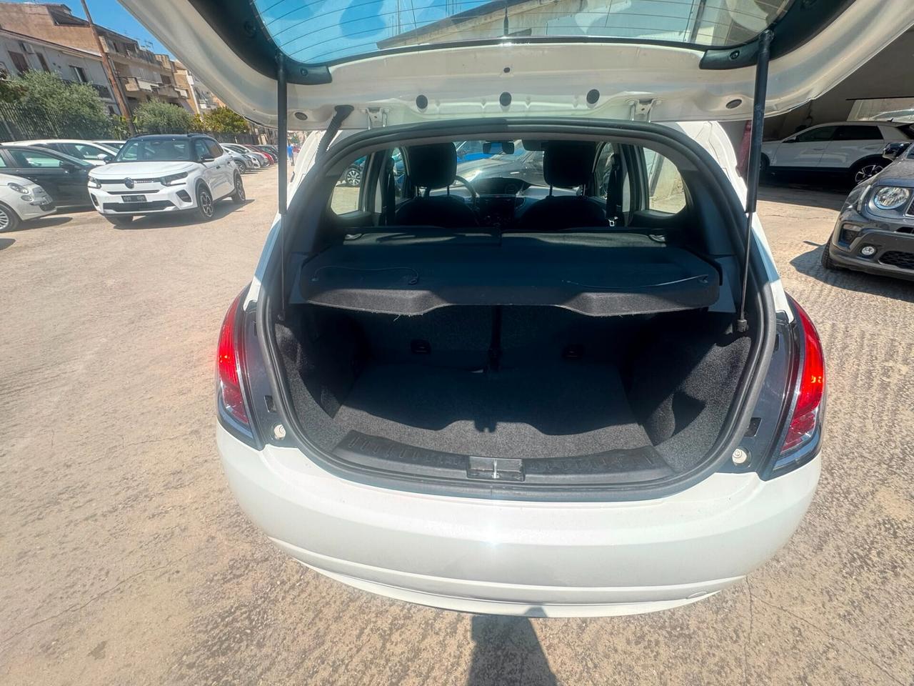 Lancia Ypsilon 1.3 MJT 16V 95 CV 5 porte S&S Platinum