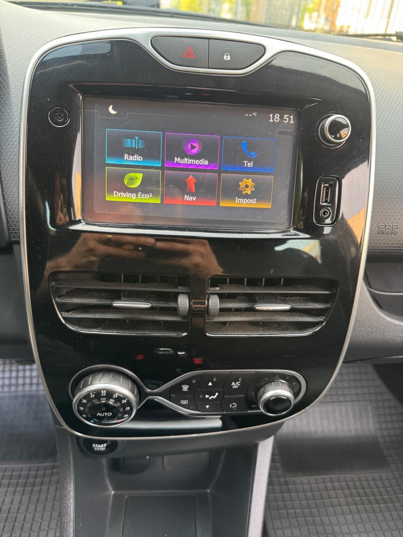 Renault Clio manutenzione completa ok neopatentati
