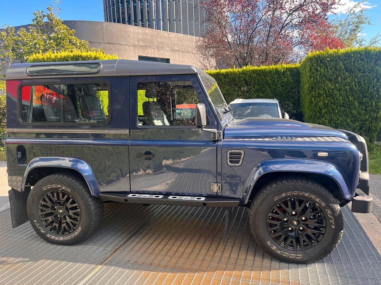 Land Rover Defender 90 2.4 TD4 Pick Up E