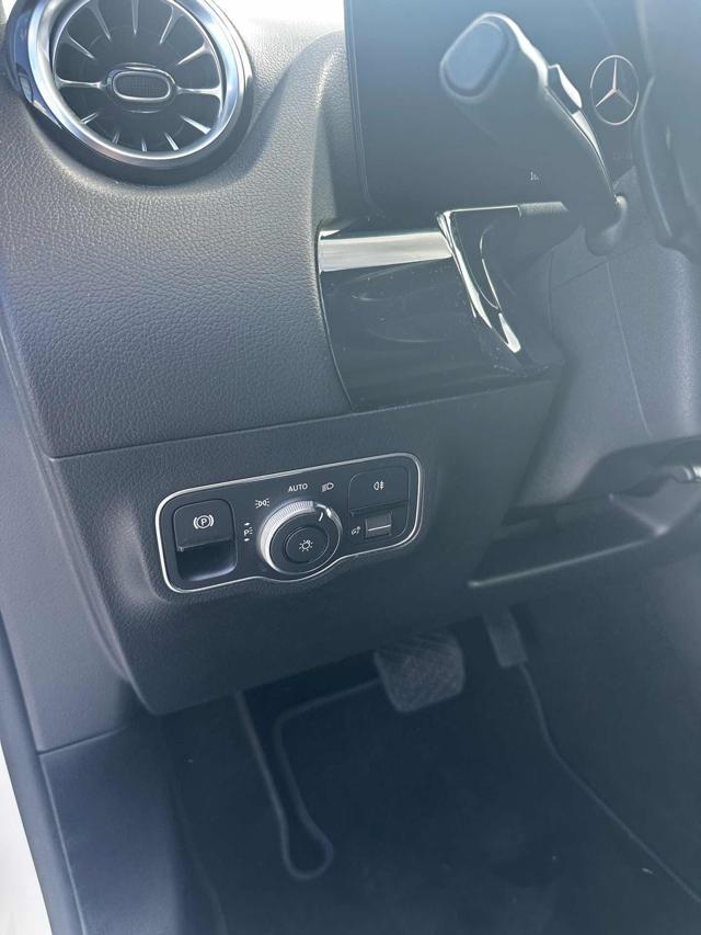 MERCEDES-BENZ GLA 200 d Automatic Progressive Advanced Plus