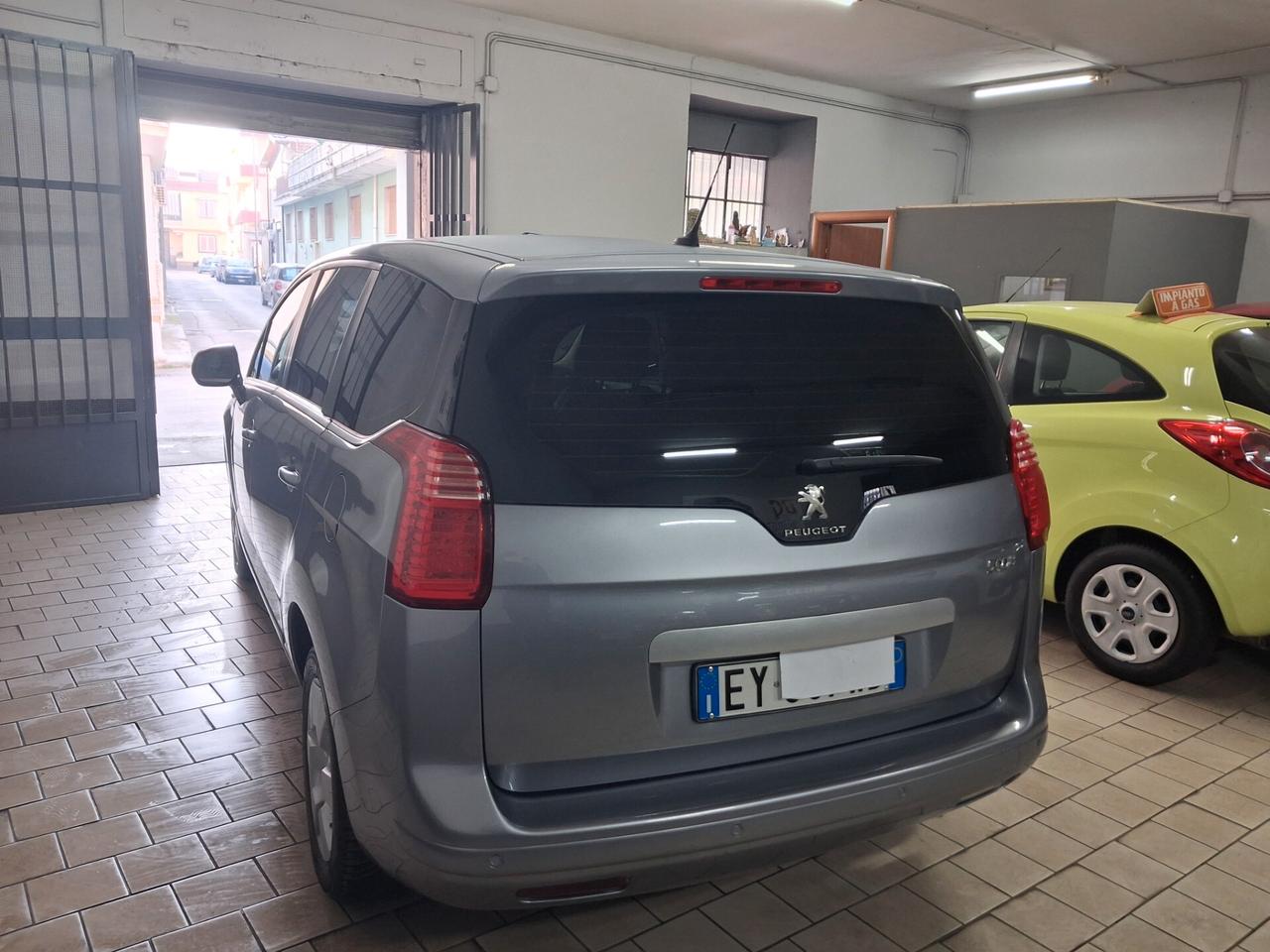Peugeot 5008 1.6 hdi unico prop 7 posti 2015