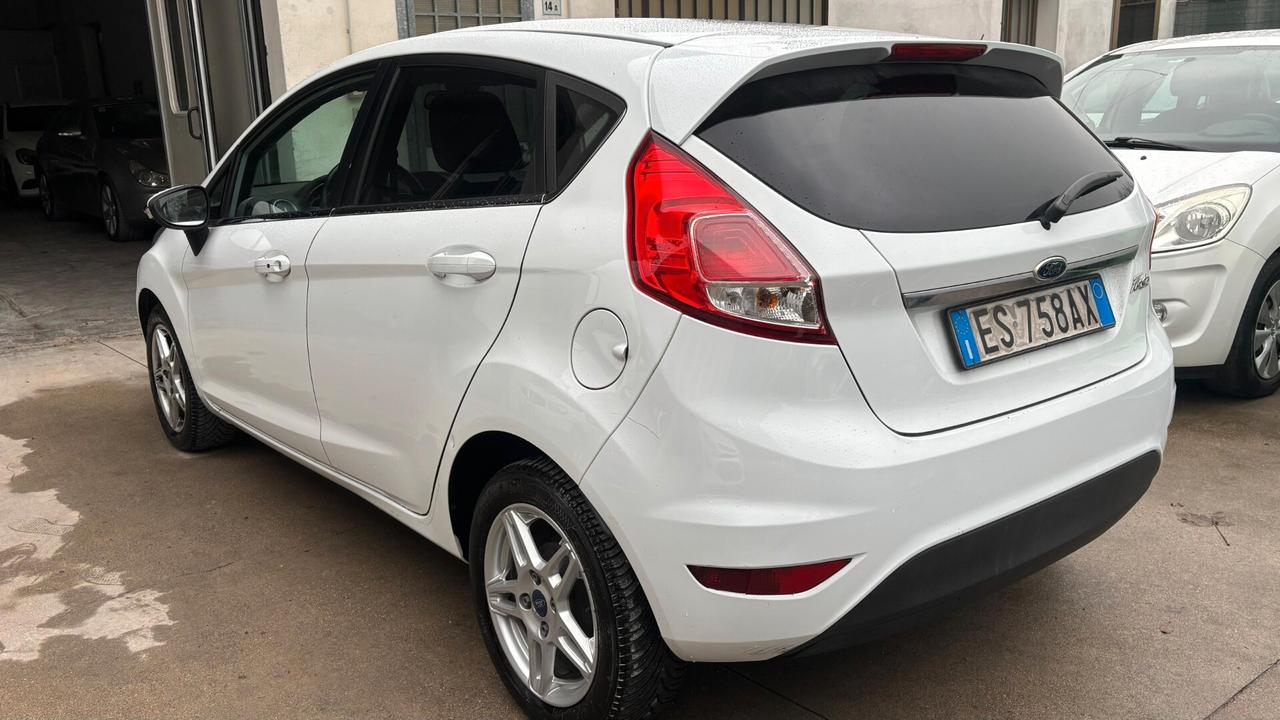 Ford Fiesta Ikon 1.4 5 porte Bz.- GPL