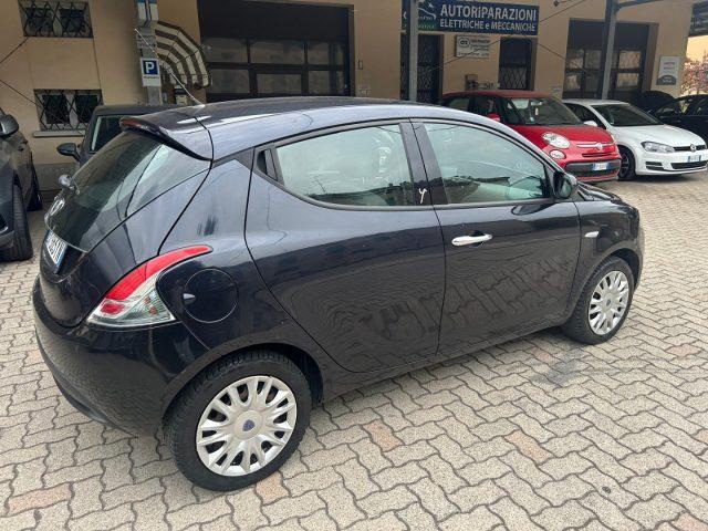 LANCIA Ypsilon 1.2 69 CV 5 porte OK NEOPATENTATI