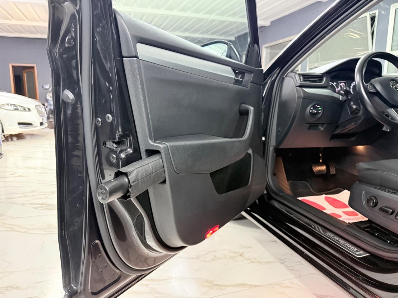 Skoda Superb 1.6 TDI DSG Executive