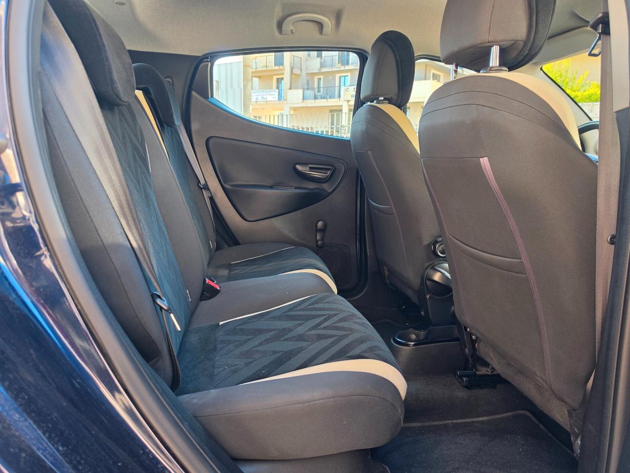 Lancia Ypsilon 1.2 69 CV 5 porte Gold