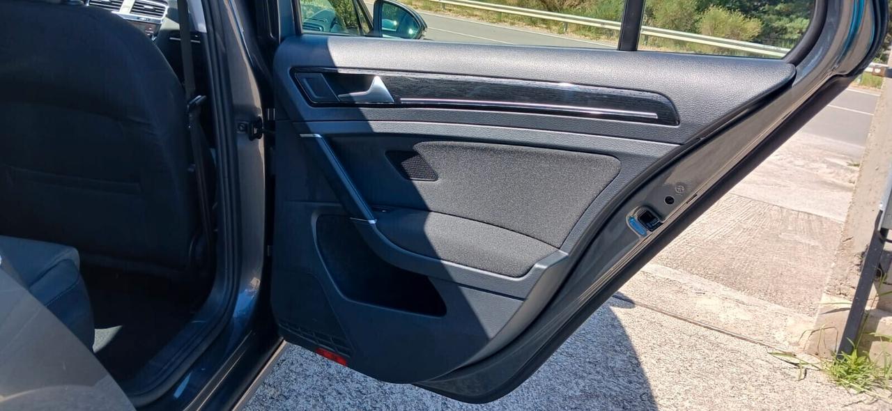 Volkswagen Golf 7.5 ° 1.6 TDI Executive - 2018