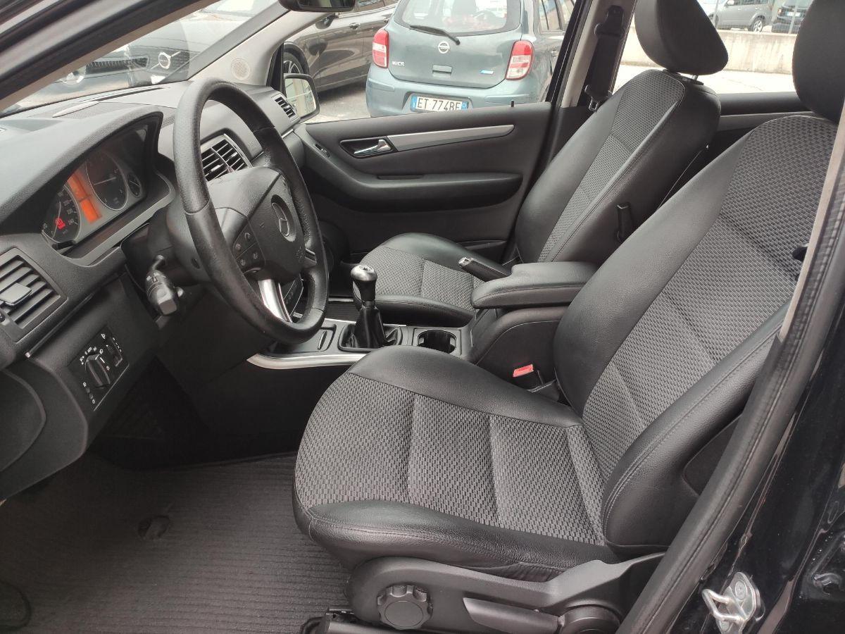 MERCEDES - Classe B - 180 CDI Sport