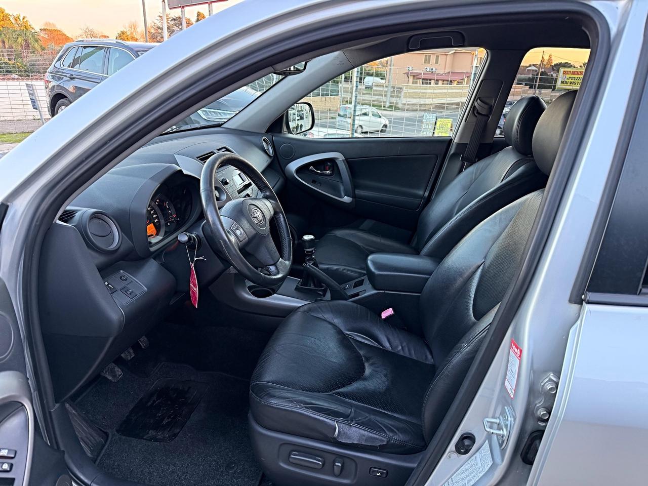 Toyota RAV 4 RAV4 Crossover 2.2 D-Cat 177 CV Luxury Garanzia 12 Mesi