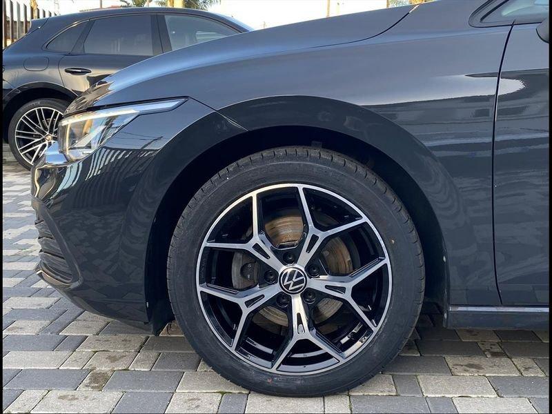 Volkswagen Golf 8 2.0 TDI LIFE 115CV