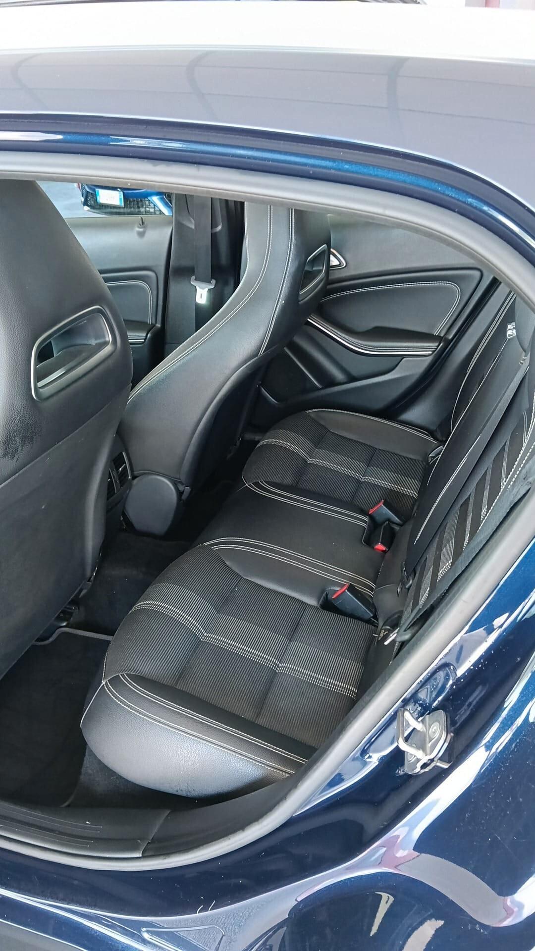 Mercedes-benz GLA 200 d Sport