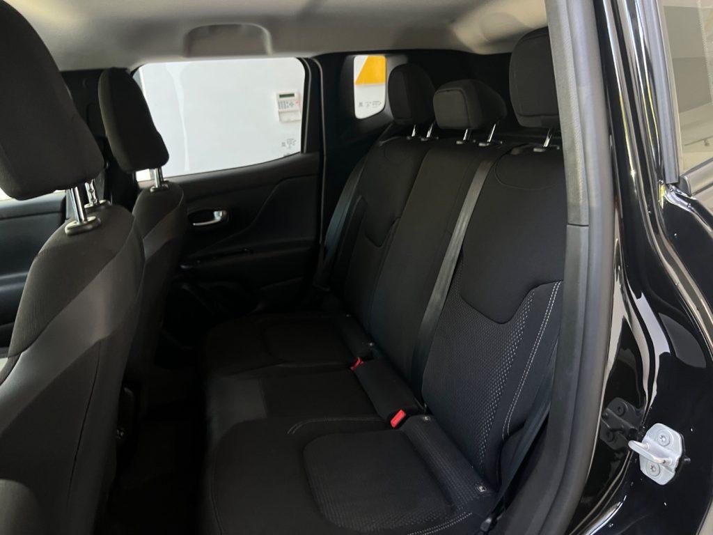 Jeep Renegade 1.6 Mjt 120 CV Limited da e199,00 mensili