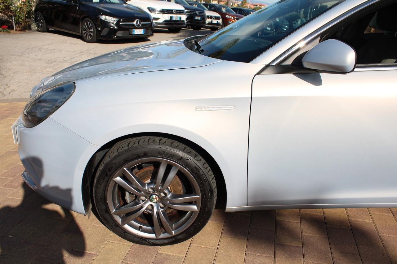 Alfa Romeo Giulietta 1.6 JTDm-2 105 CV Exclusive