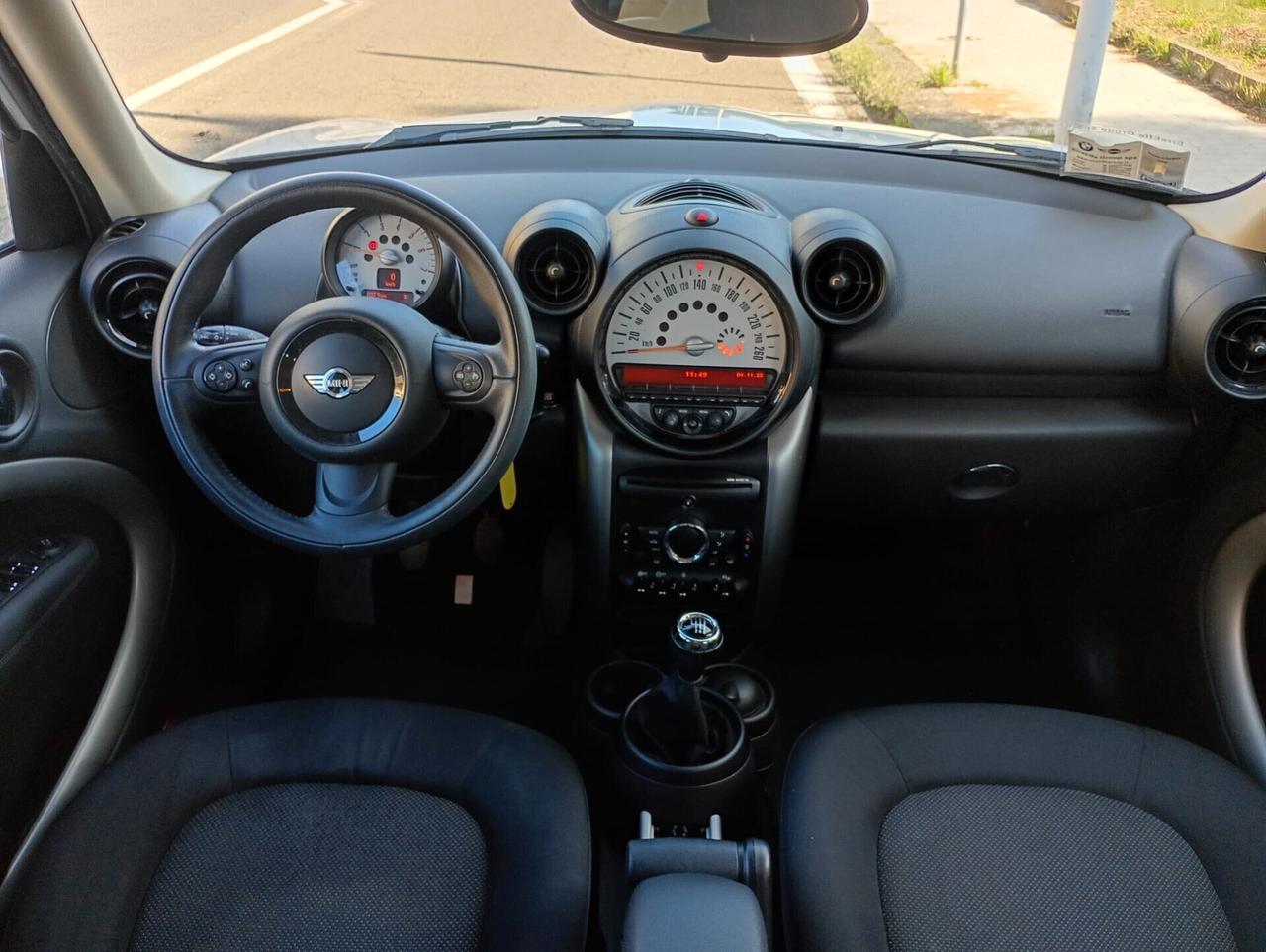 MINI COUNTRYMAN INTROVABILE CON 37.000 KM 1.6 DIESEL