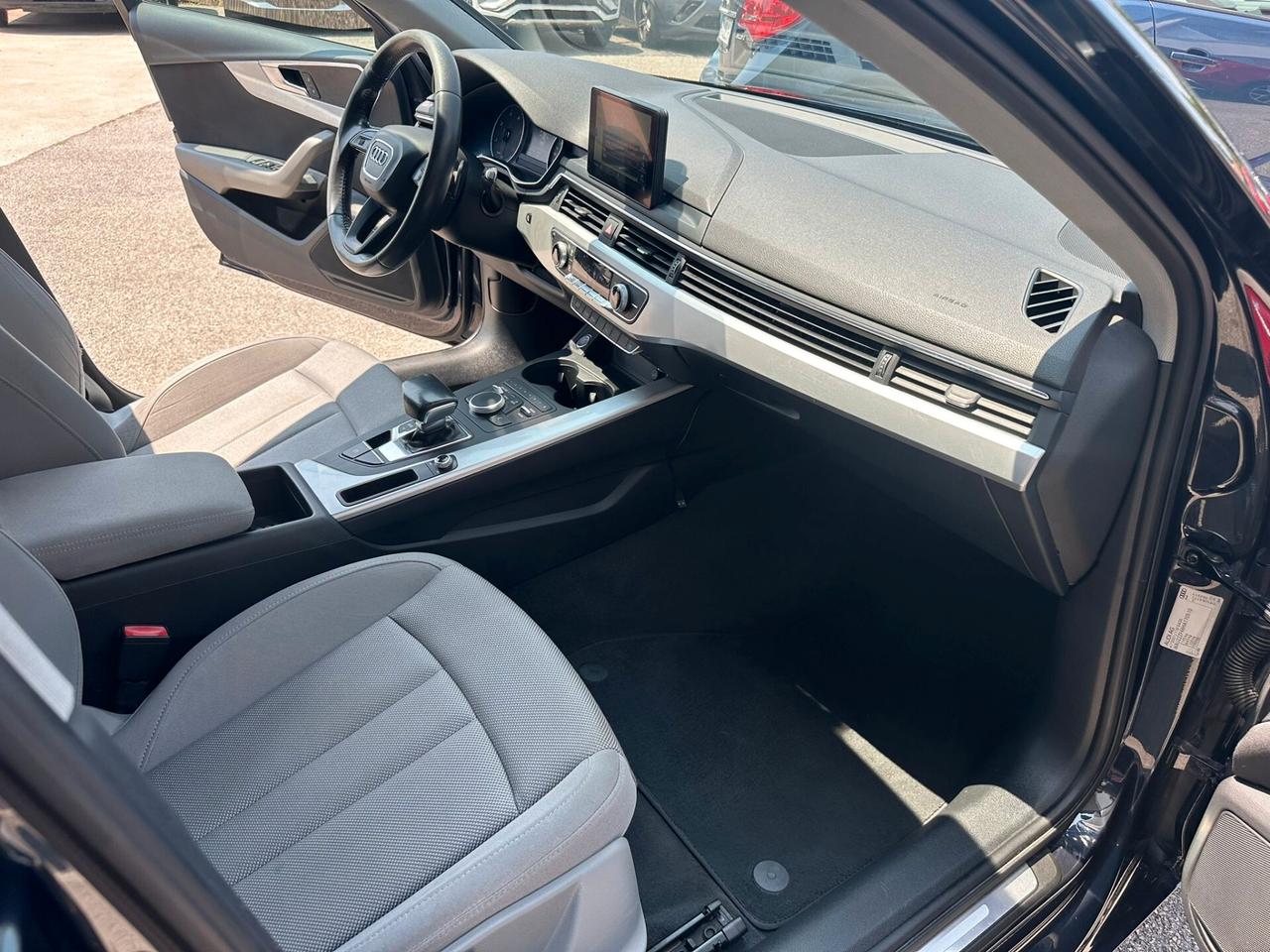 Audi A4 Avant 2.0 TDI 150 CV S tronic Business