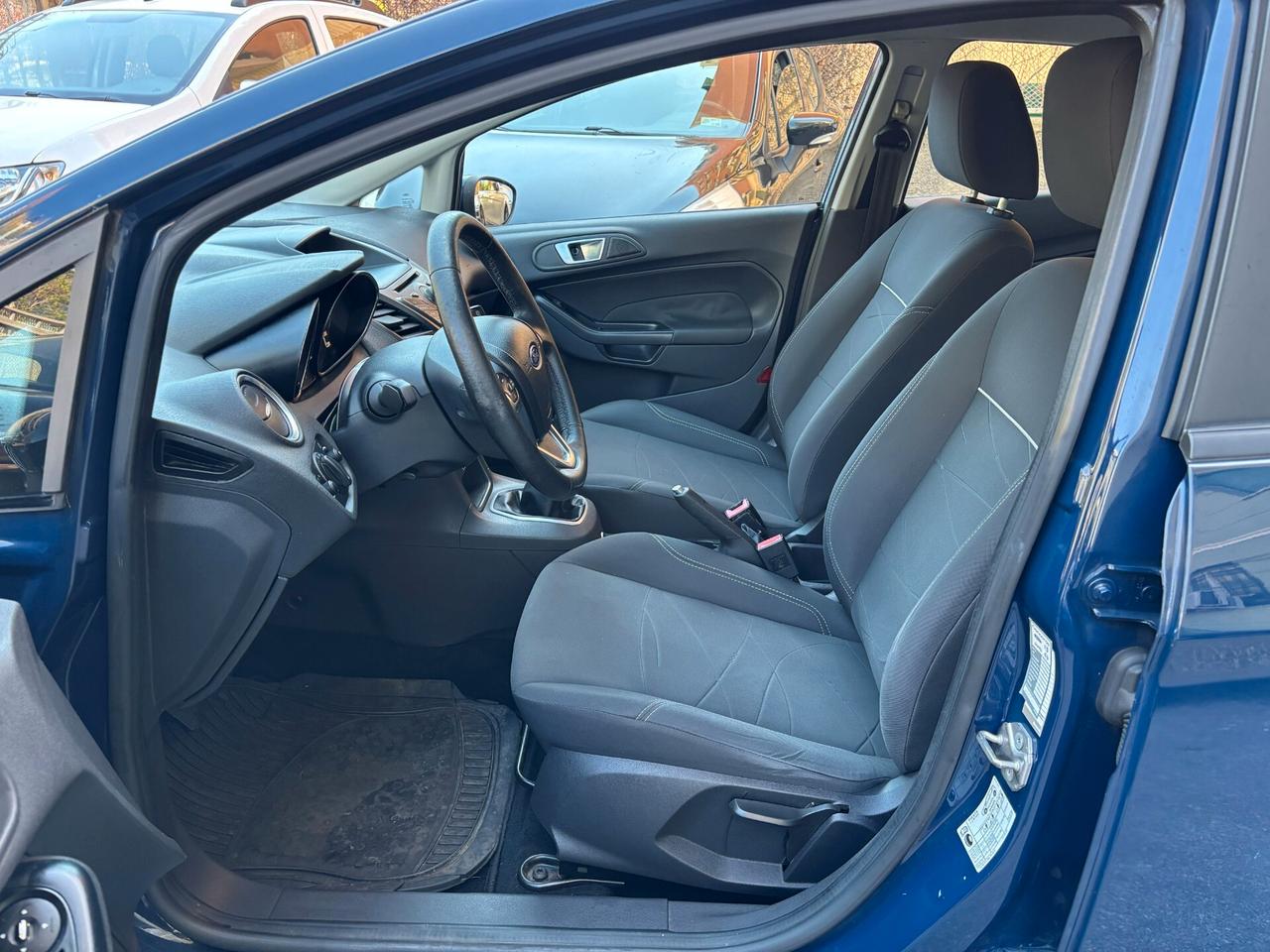 Ford Fiesta 1.4 5 porte Bz.- GPL