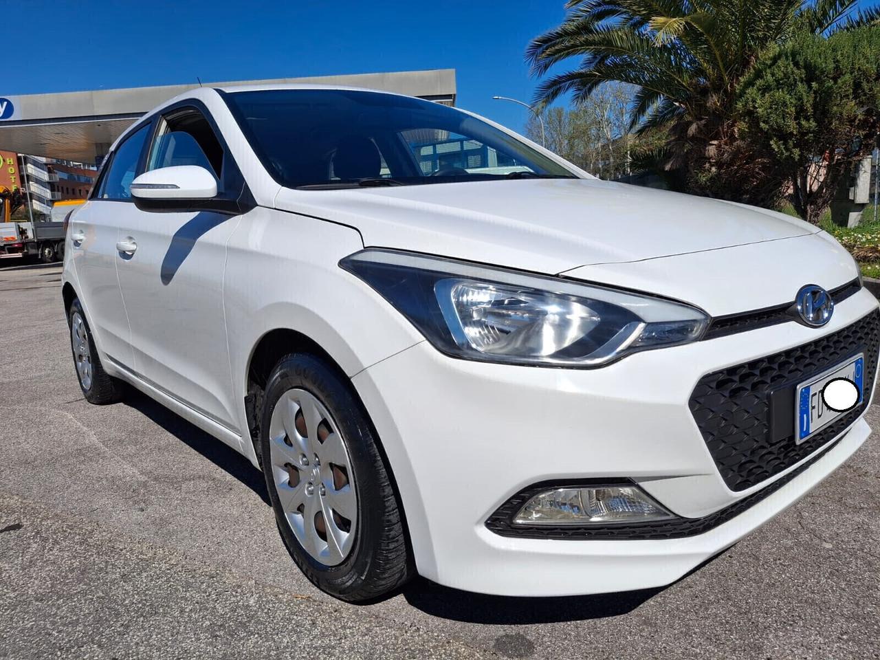 Hyundai i20 1.1 CRDi-*DIESEL EURO 6*NEOPATENTATI*