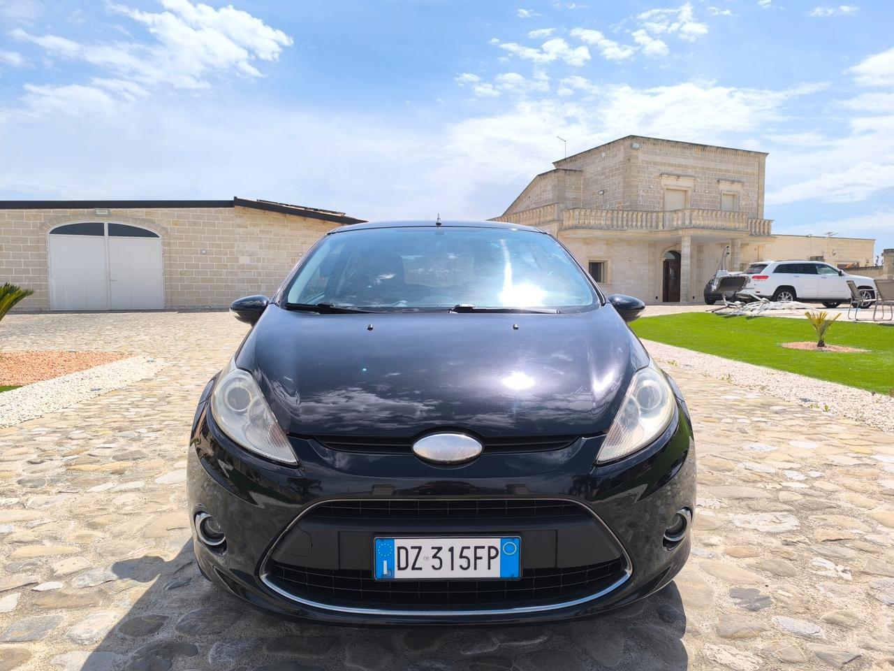 Ford Fiesta 1.2 82CV 3 porte Titanium perfetta full optional