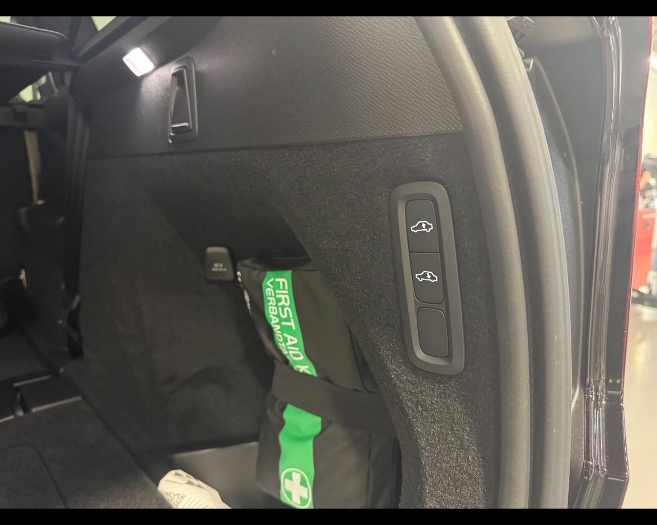 VOLVO XC90 T8 AWD AUTO ULTRA BRIGHT