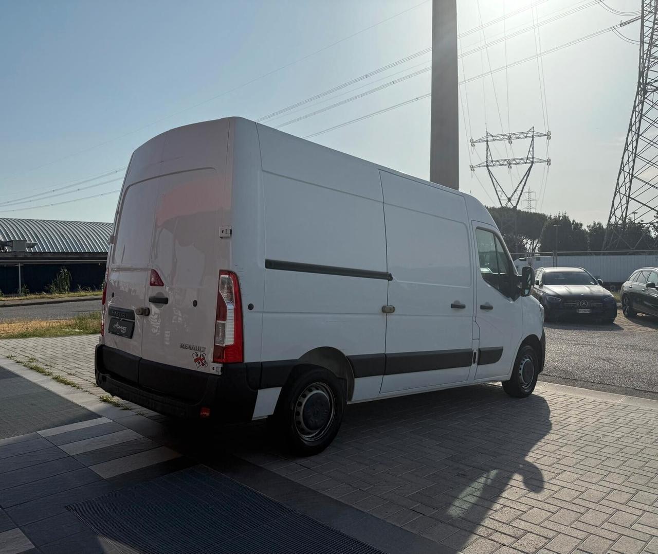Renault Master T35 2.3 ENERGY DCI 150 CV L2H2 (435)