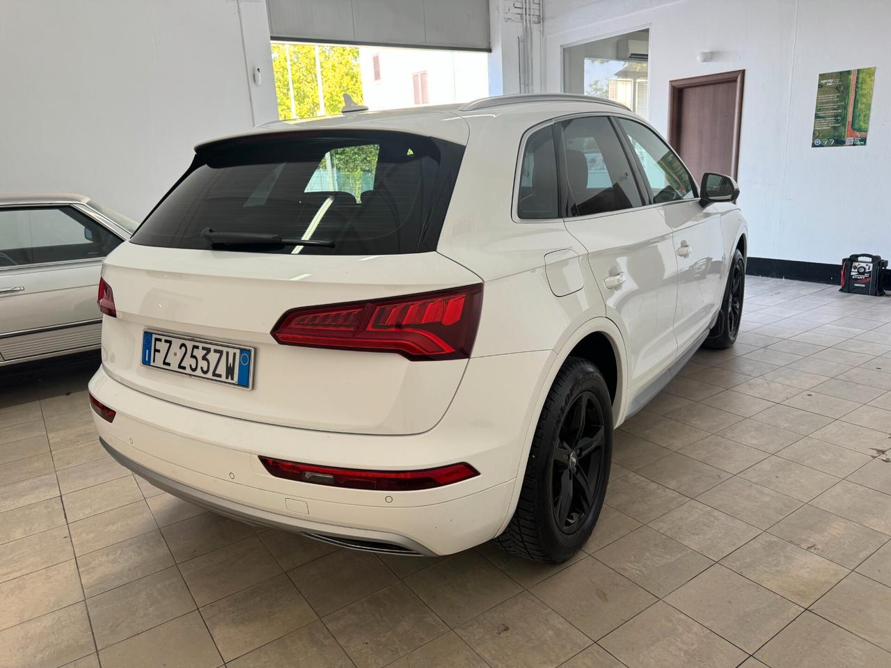 Audi Q5 2.0 TDI quattro S tronic Business Sport