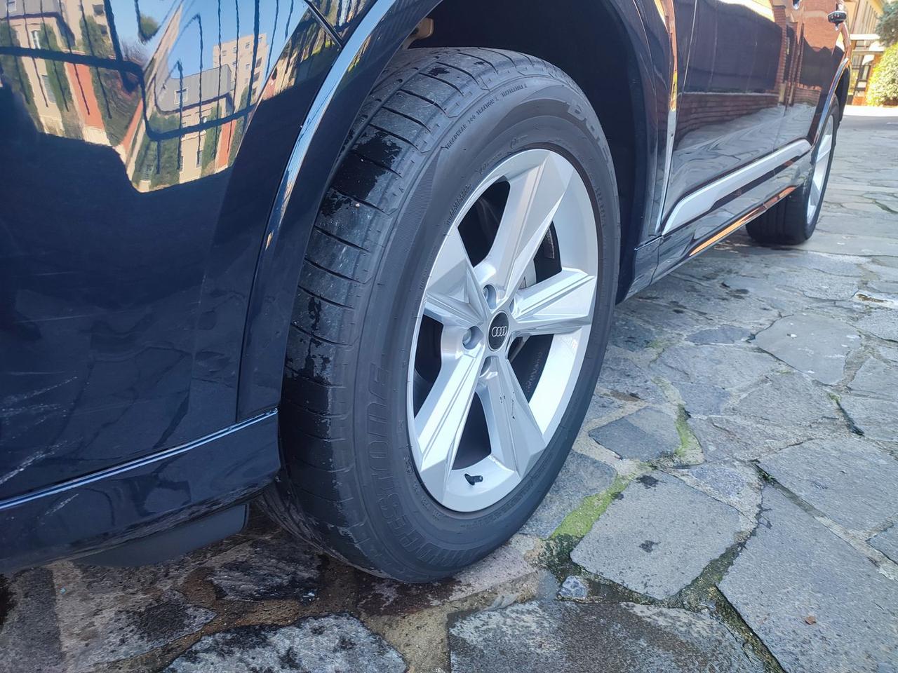 Audi Q7 3.0 45 TDI MHEV Business Advanced #9952