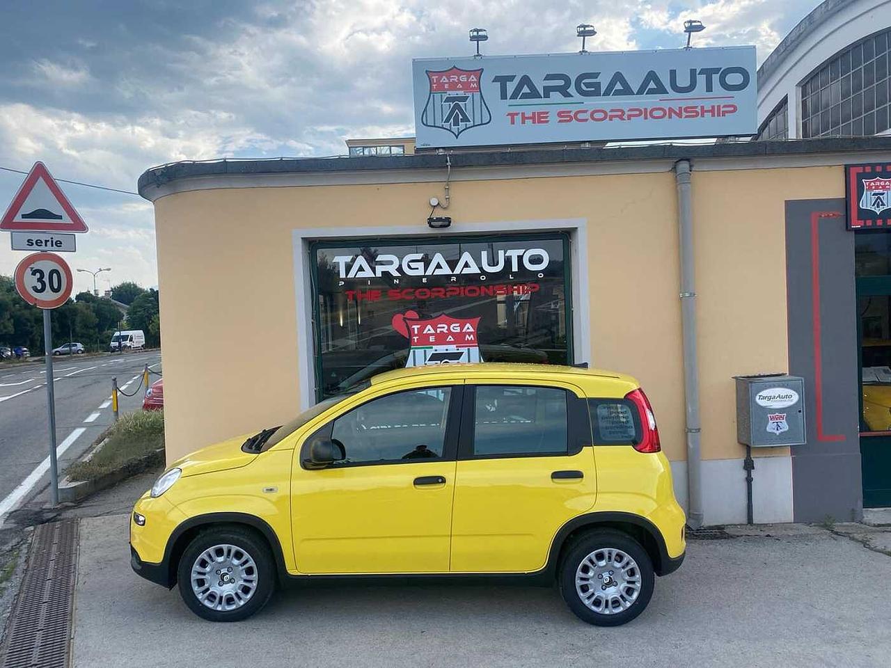 Fiat Panda 1.0 Hybrid PANDINA