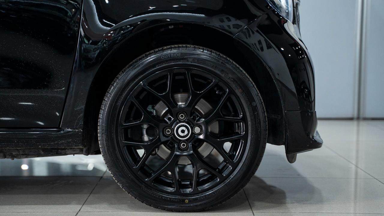 Smart ForFour 1.0 SUPERPASSION 71 CV TWINAMIC AUTO 16" LED FULL OPTIONAL