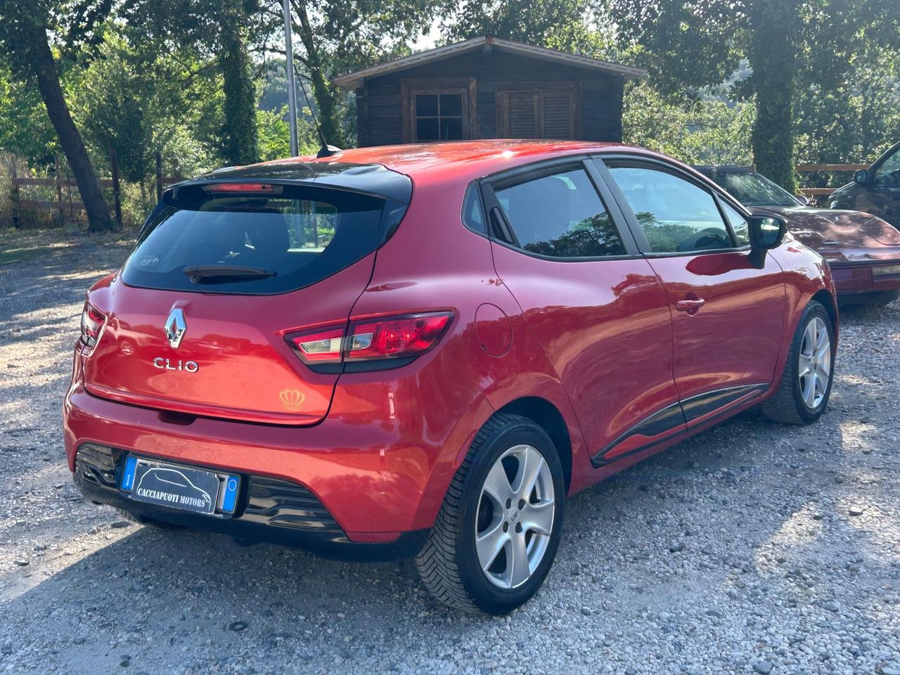Renault Clio 1.2 75CV 5 porte Live neopatentati permute
