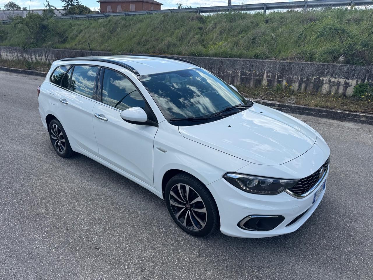 Fiat Tipo 1.6 Mjt S&S SW Lounge