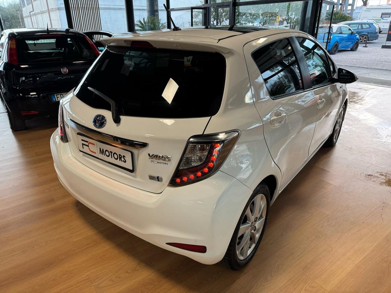 Toyota Yaris 1.5 Hybrid 5 porte Lounge