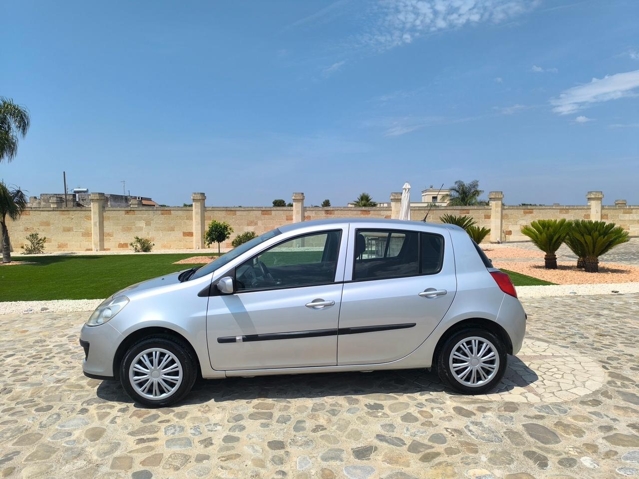 Renault Clio Storia 1.2 16V 5 porte Dynamique perfetta