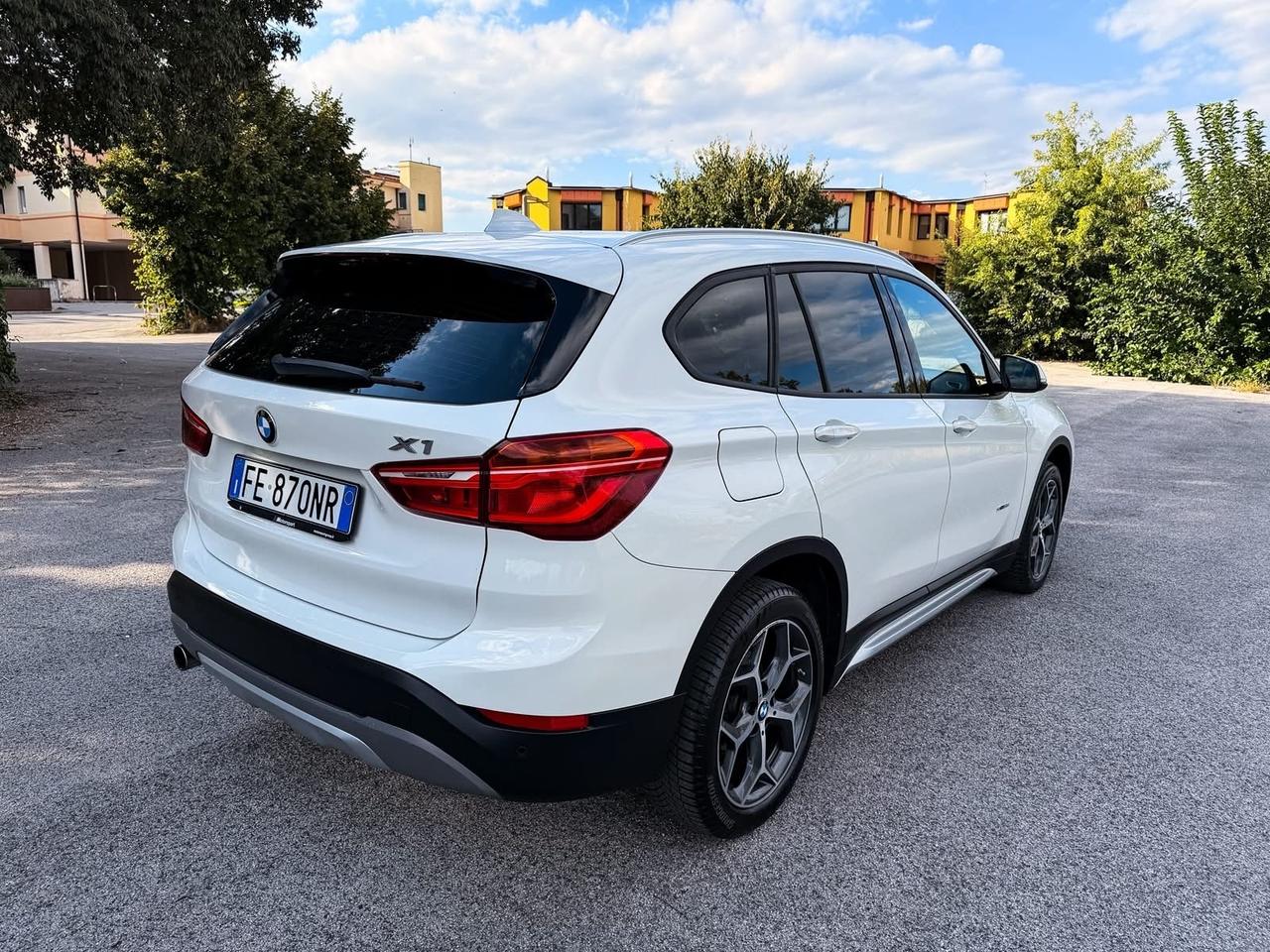 Bmw X1 sDrive18d xLine