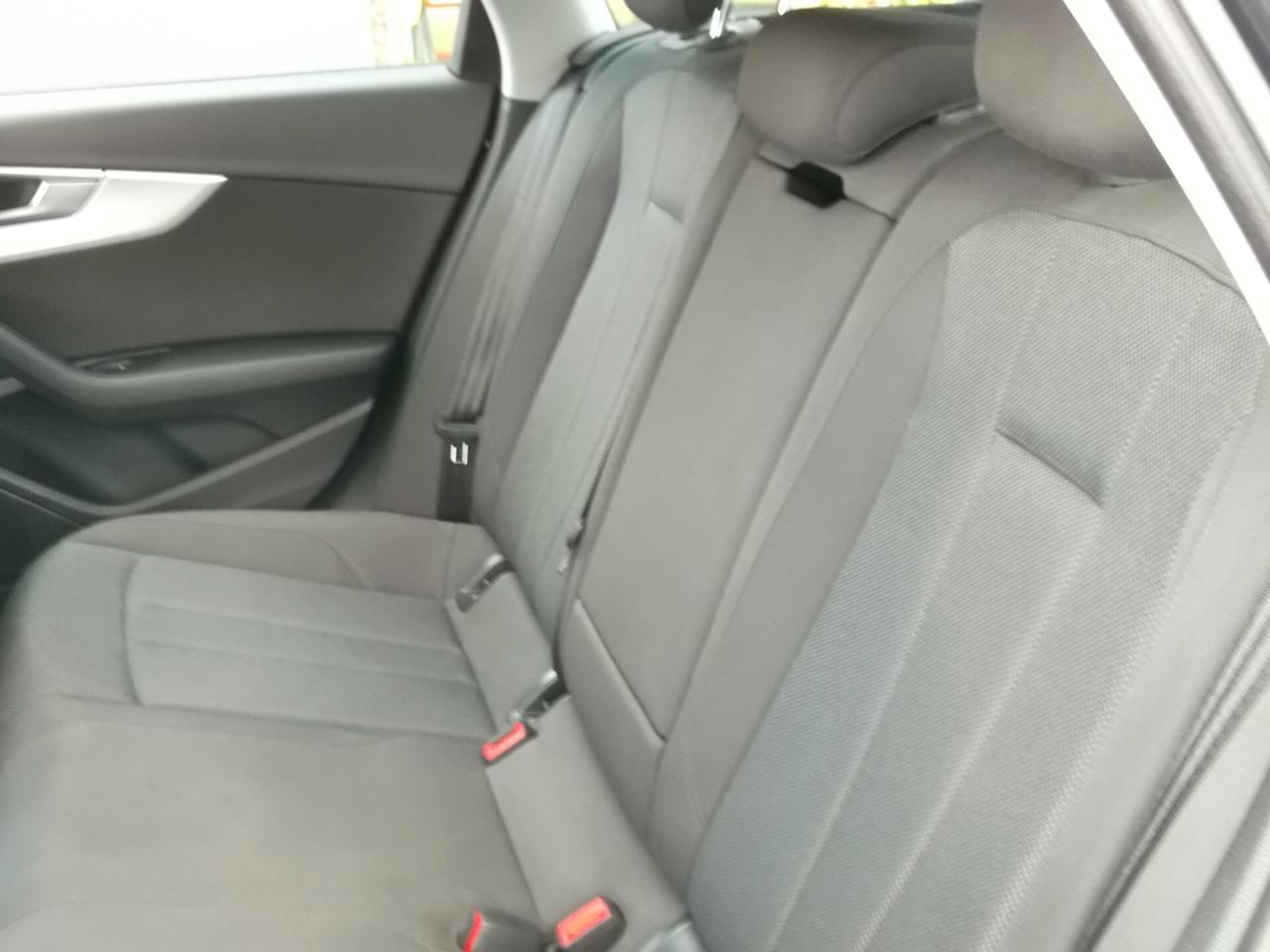 Audi A4 Avant 2.0 TDI 150 CV 2018