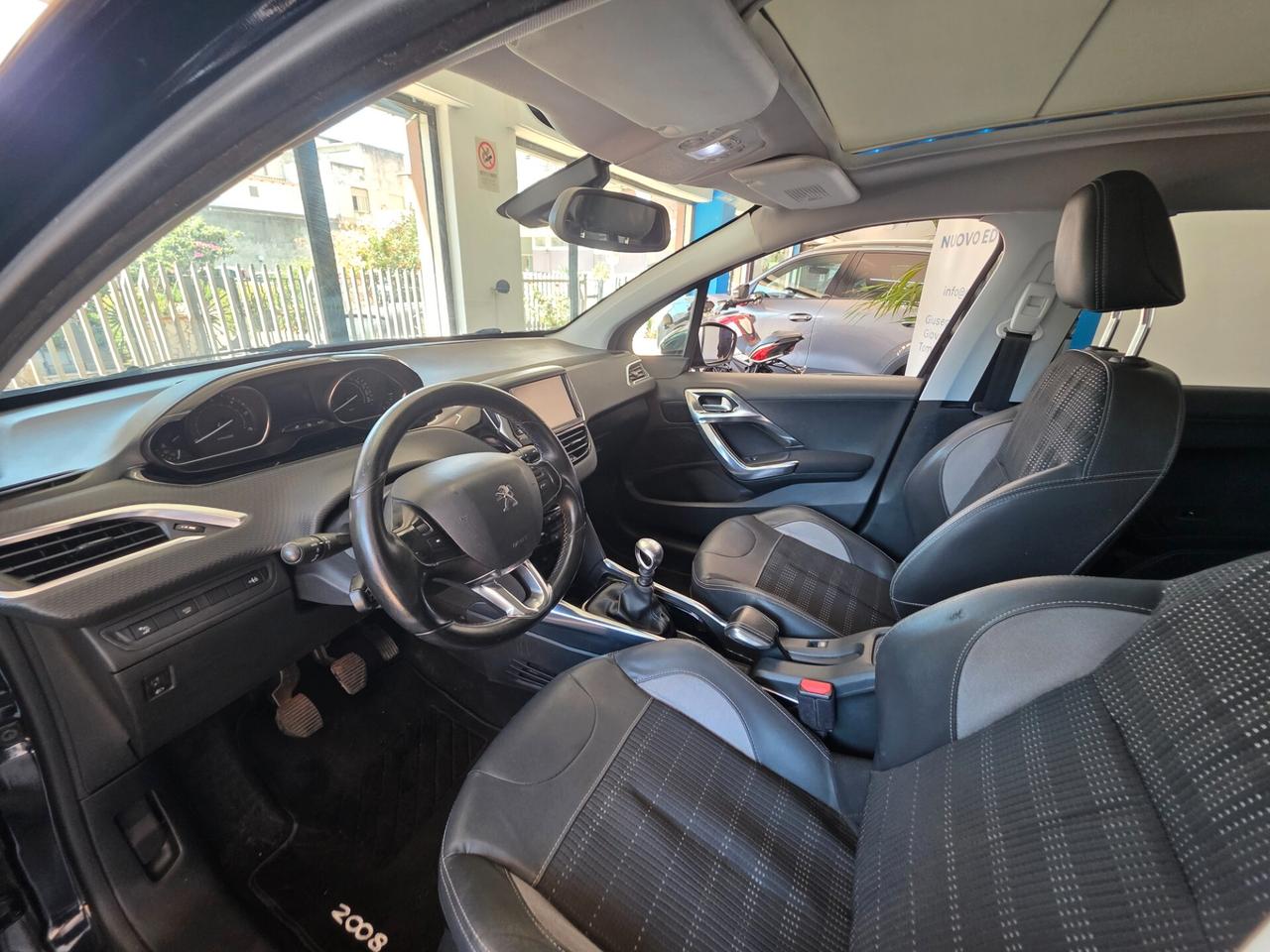 Peugeot 2008 1.6 e-HDi 115 CV Stop&Start Allure