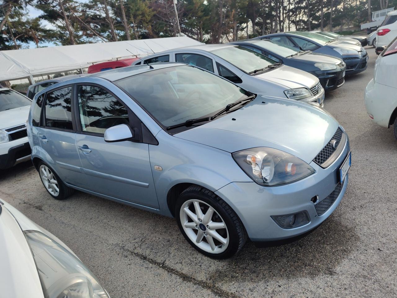 Ford Fiesta 1.4 TDCi 5p. Titanium
