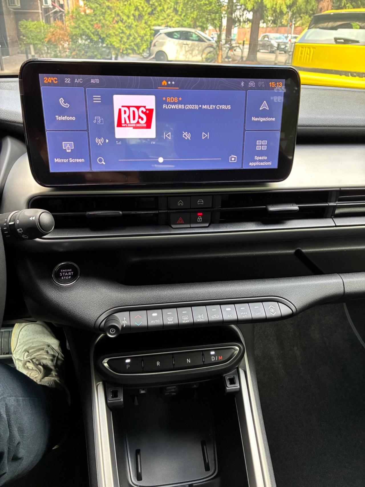 Jeep Avenger Hybrid Summit tetto apribile e navi