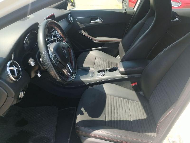 Mercedes-Benz GLA 200 CDI Premium