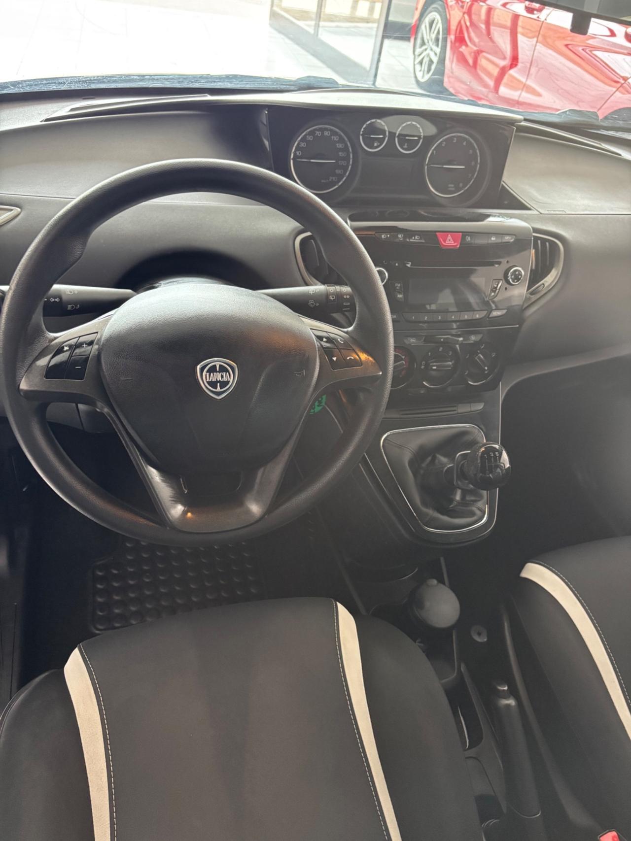 Lancia Ypsilon 1.2 69 CV 5 porte Elle