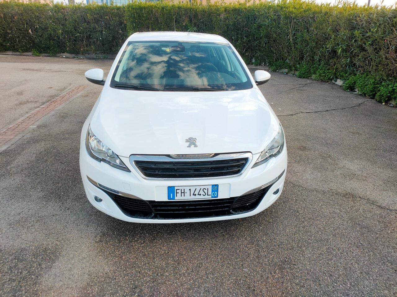 Peugeot 308 BlueHDi 120 S&S Allure