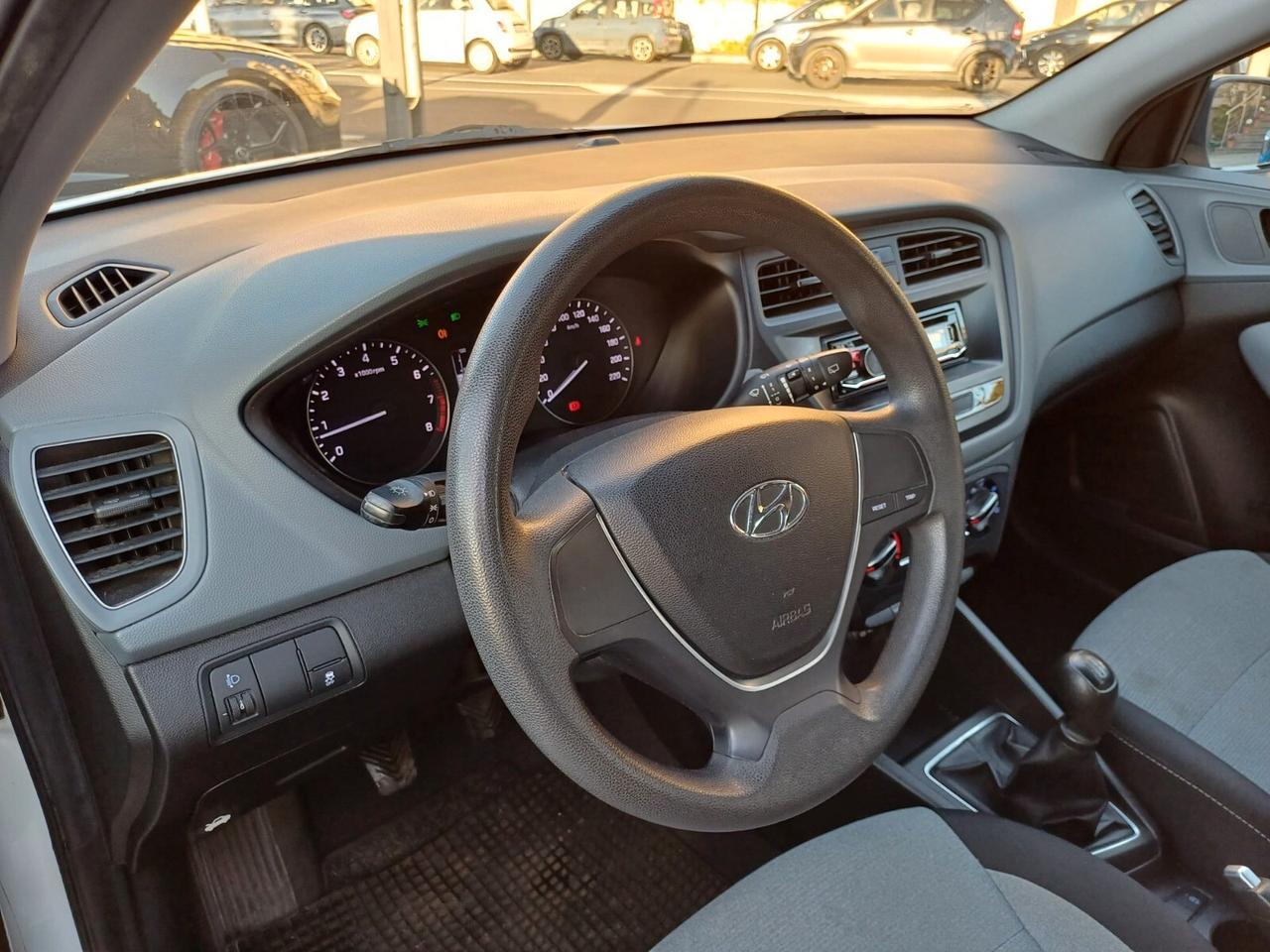 Hyundai i20 1.2 84 CV 5 porte Comfort