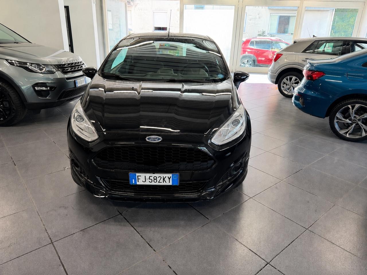 Ford Fiesta 1.2 82CV 3 porte Titanium ST line