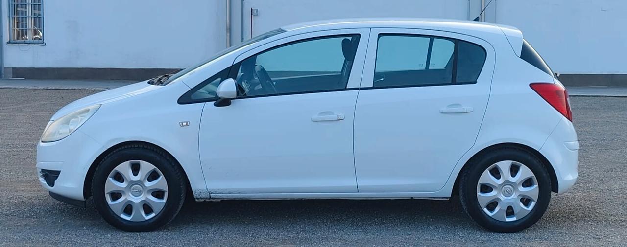 Opel Corsa 1.2 80CV 5 porte GPL-TECH Edition