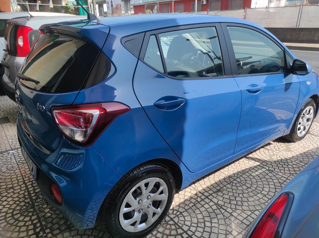 Hyundai i10 2018 1.0 Benz UsbAux ComanBluetho