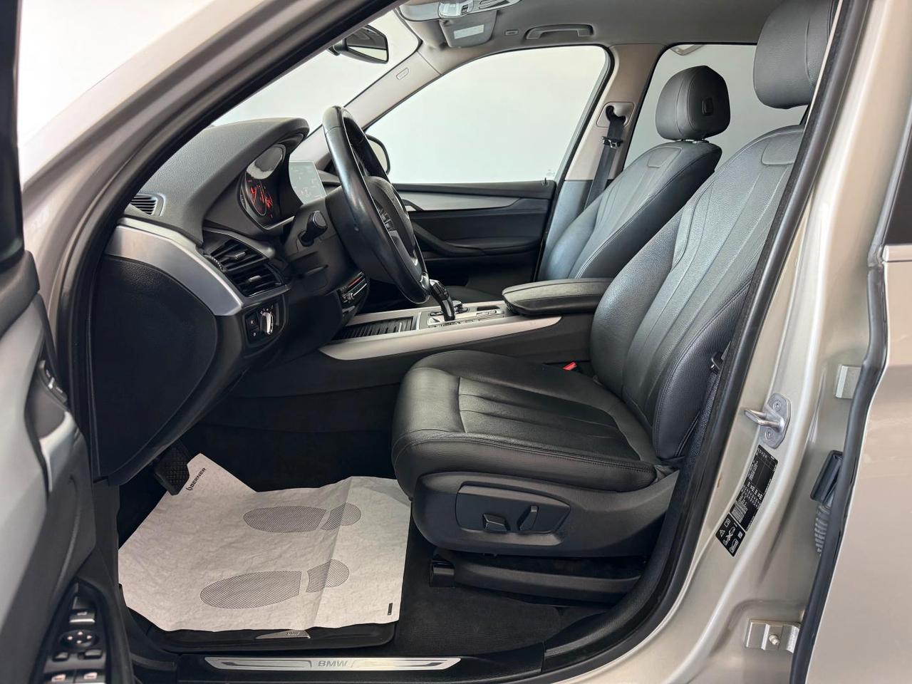 BMW X5 xdrive25d 218 CV Navi Led Dvd Uniprop