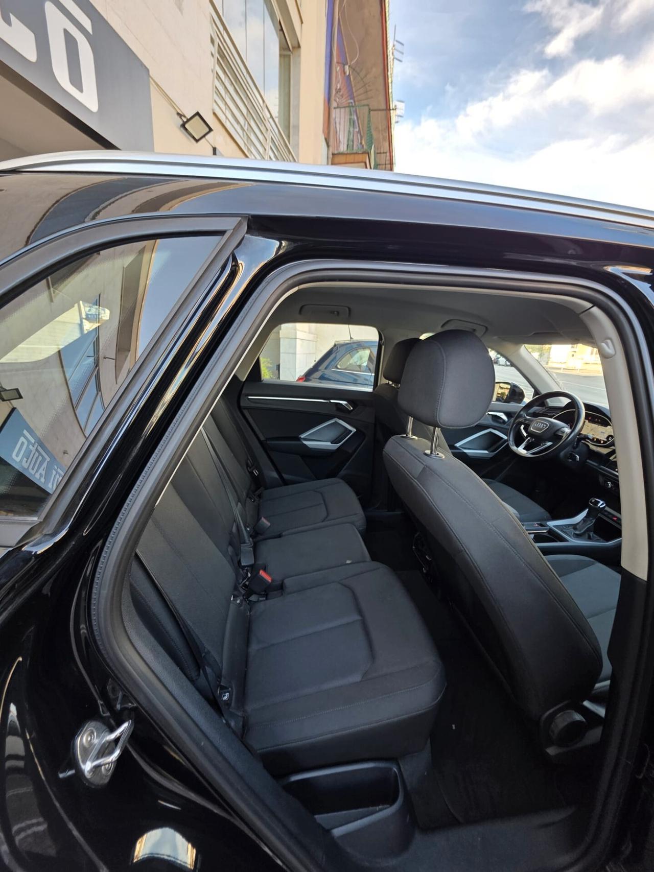 Audi Q3 35 TDI quattro S tronic line edition
