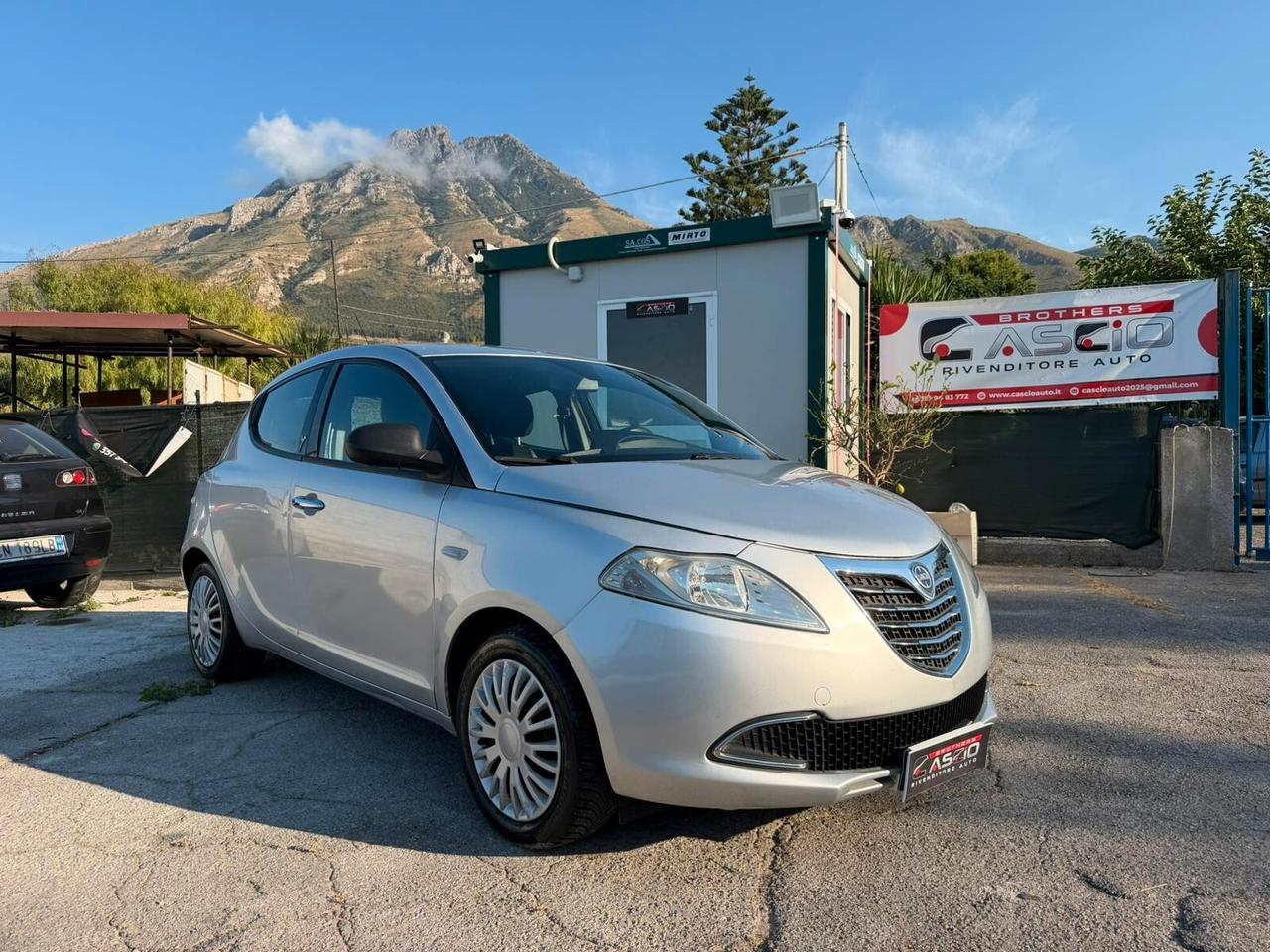 Lancia Ypsilon 1.2 69 CV 5 porte GPL Ecochic Silver