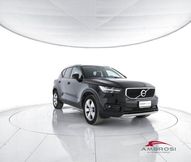 VOLVO XC40 T3 Momentum